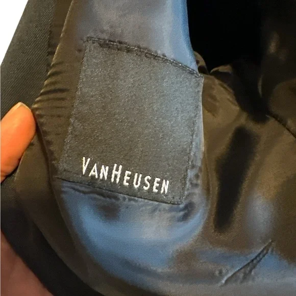 Boys Van Heusen Suit, New without Tags, Navy Blue 🔵 Size 18 - Picture 5 of 6